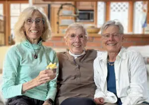 Lynne Calkins, Fran Moreland Johns, Claudia Comins